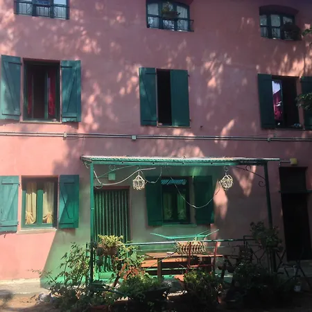 La Casa Rosa Сasa de vacaciones Camporosso (Liguria)