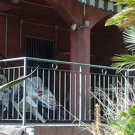 La Casa Rosa