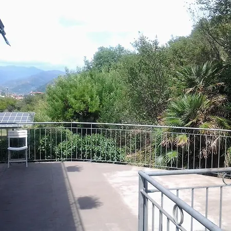 Сasa de vacaciones La Casa Rosa Camporosso (Liguria)